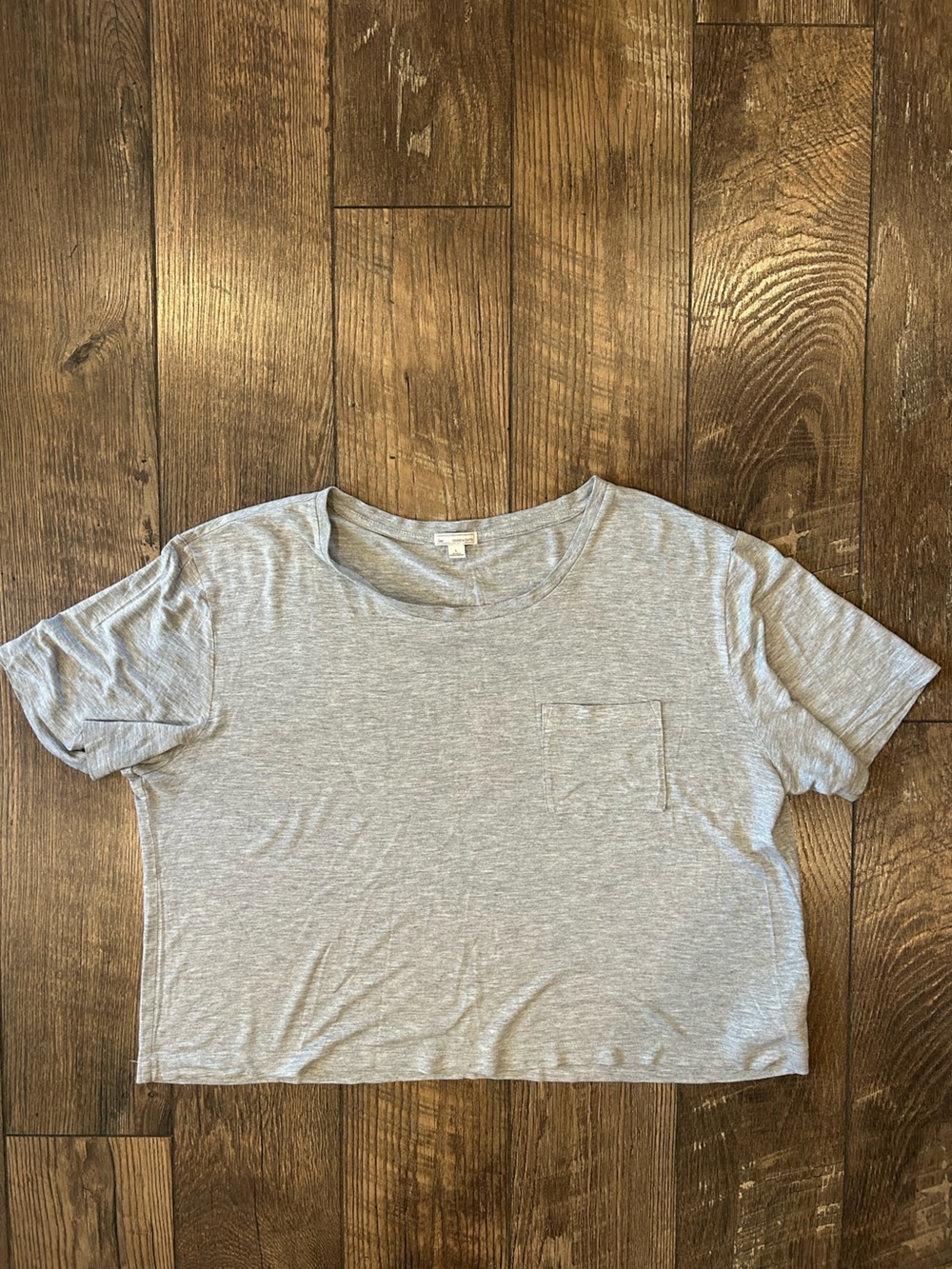 GAP Light Gray Women's Short Sleeve Pocket Tee